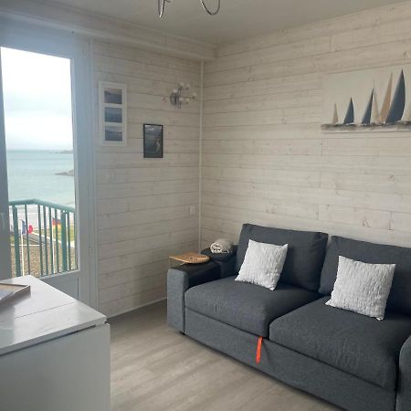 Studio Centre Belle Vue Mer 迪纳尔 外观 照片