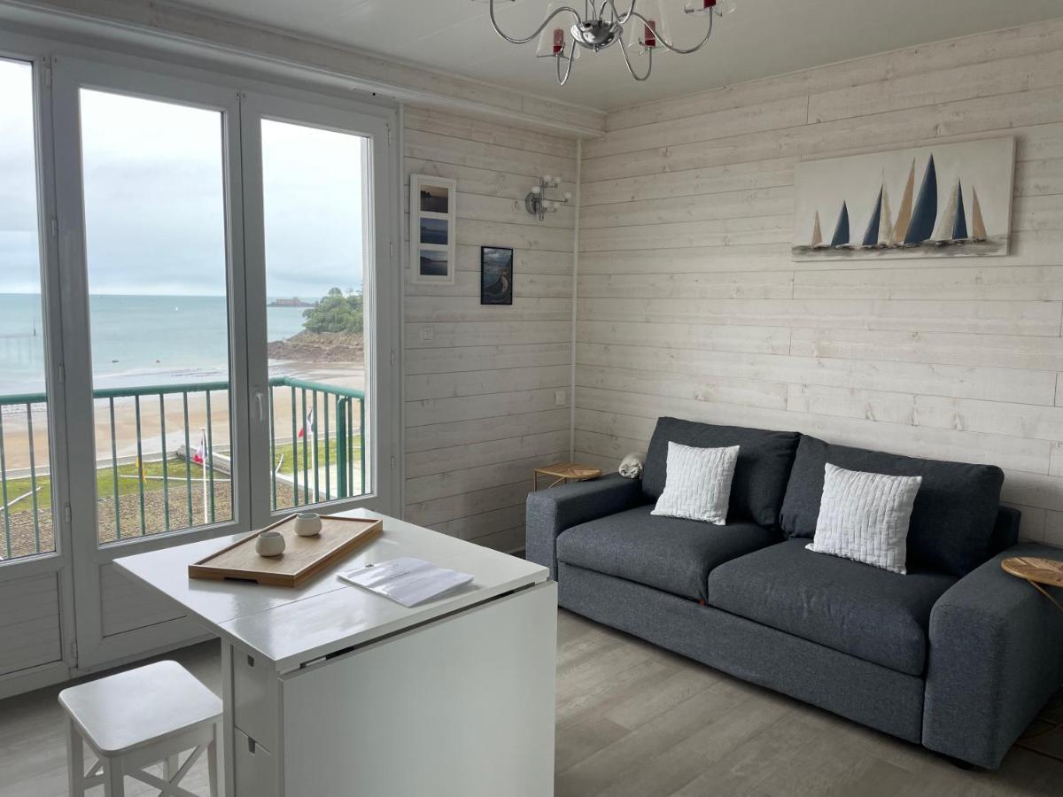 Studio Centre Belle Vue Mer 迪纳尔 外观 照片